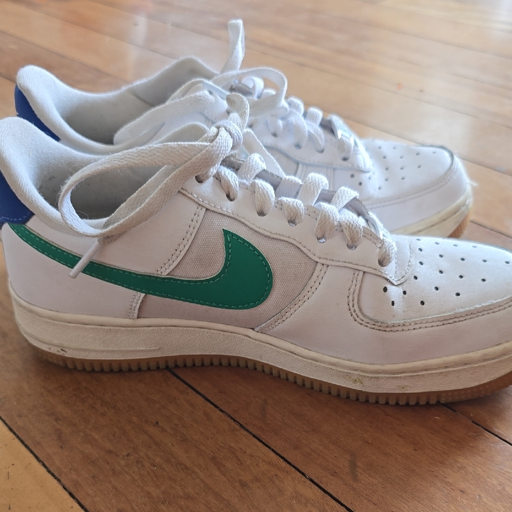 Nike White Sneakers with Green Swoosh